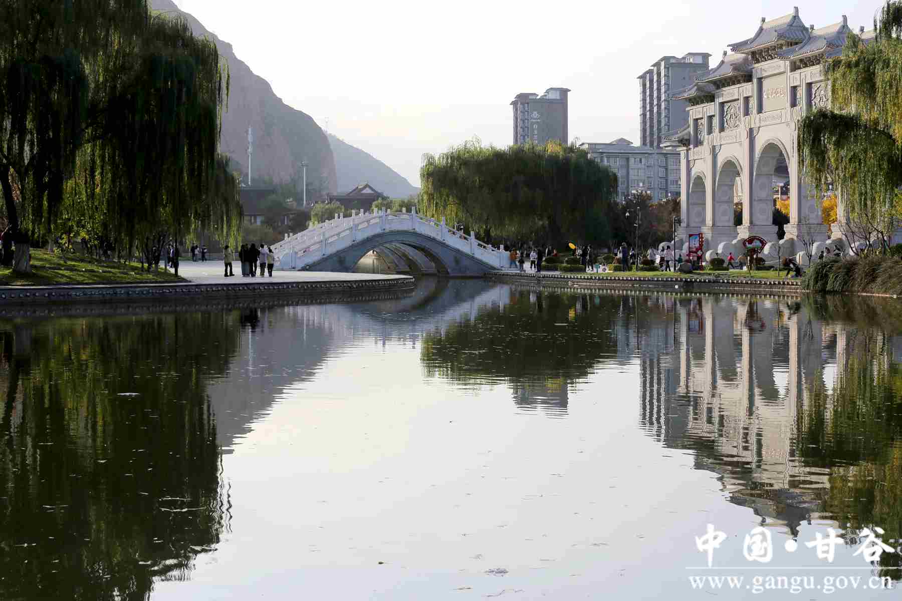 靳宝生 (24) 靳宝生 (24)