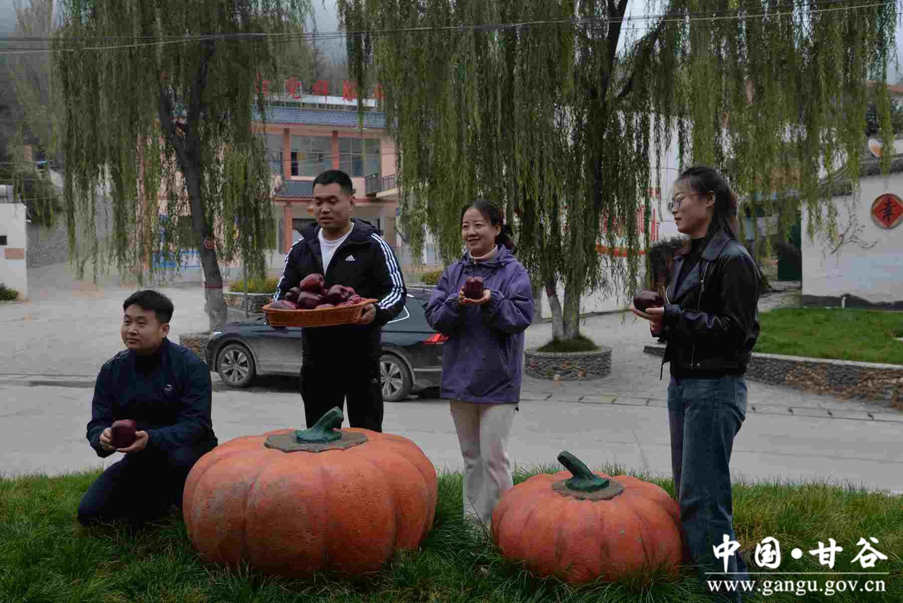 巩建平 (22) 巩建平 (22)