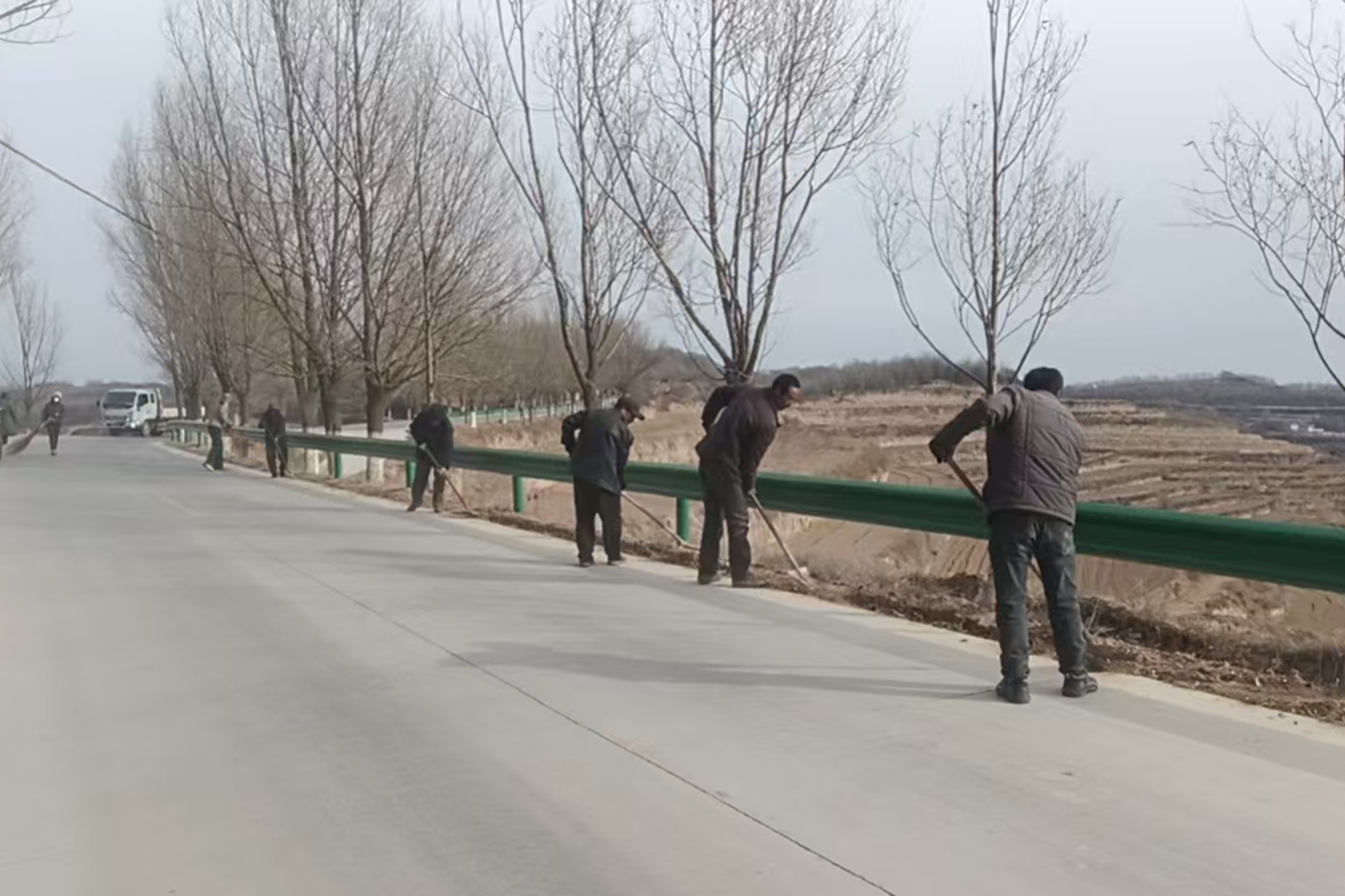 微信图片_20251222114014_143_135 微信图片_20251222114014_143_135