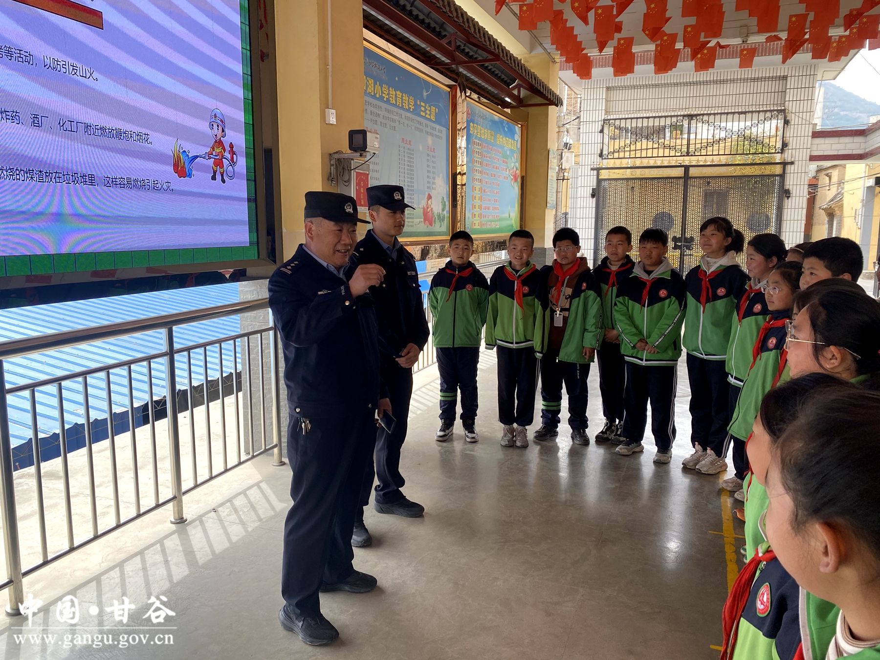 4972b062e34e96e560795c849cb05bc 4972b062e34e96e560795c849cb05bc