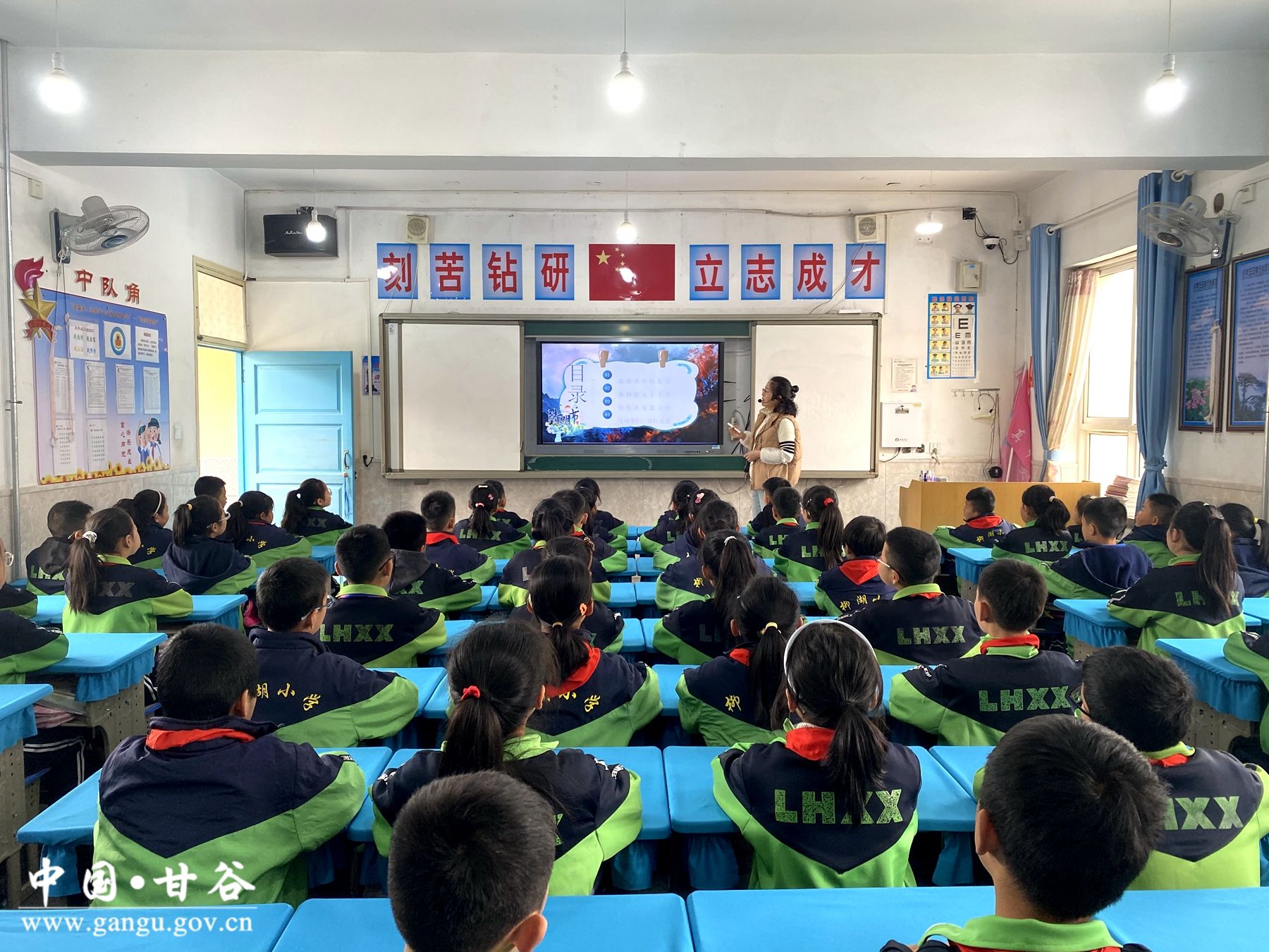 f4fa894766d005d7f9cc463c463eeda f4fa894766d005d7f9cc463c463eeda