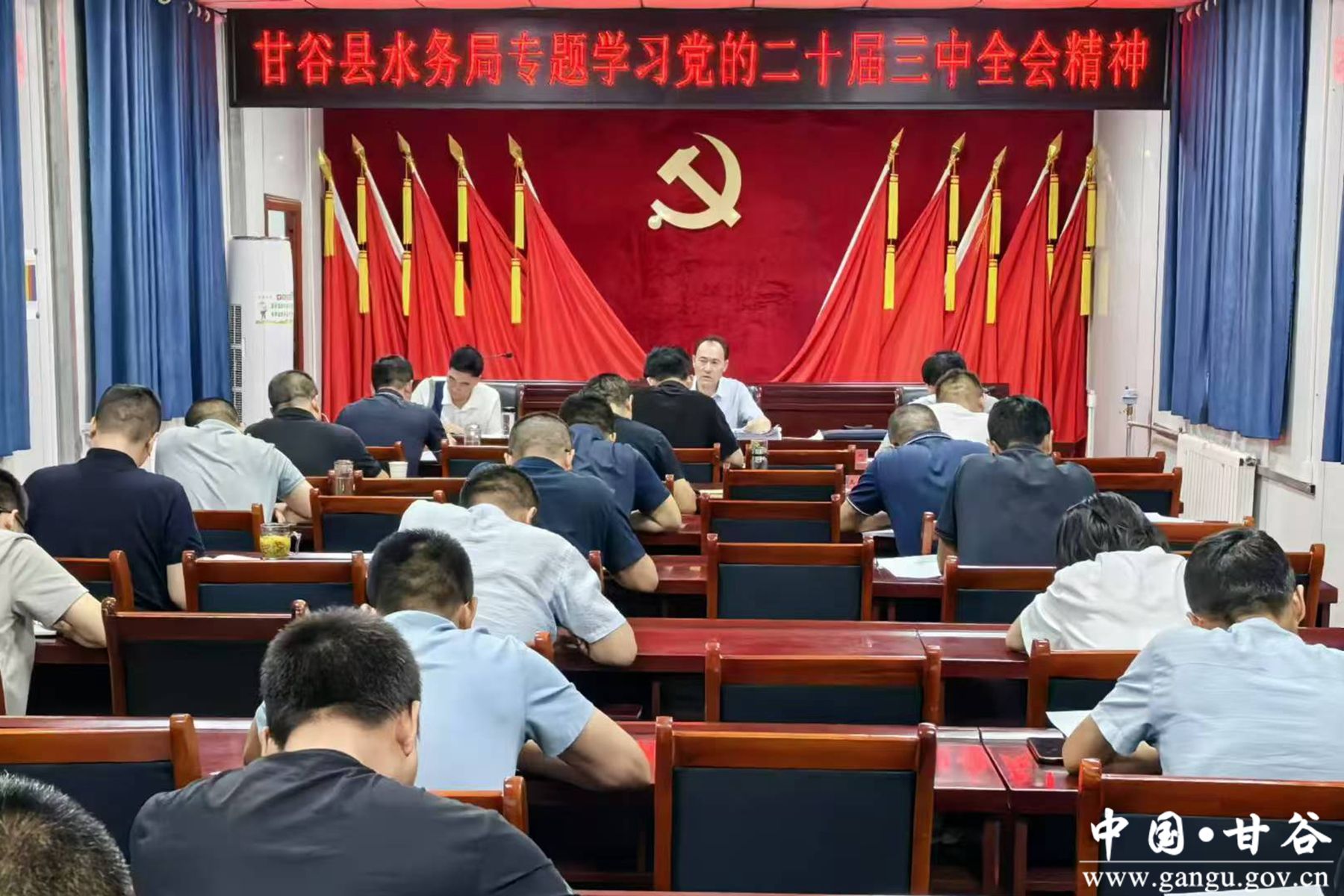 1721964072242009309 (1) 1721964072242009309 (1)