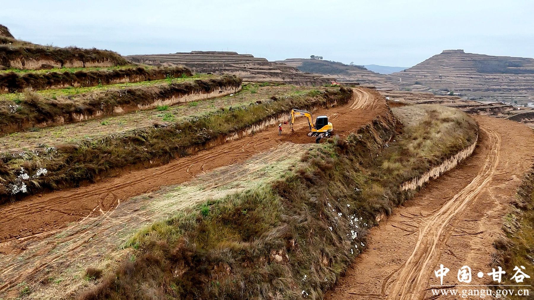 微信图片_20251112174415_29_72 微信图片_20251112174415_29_72