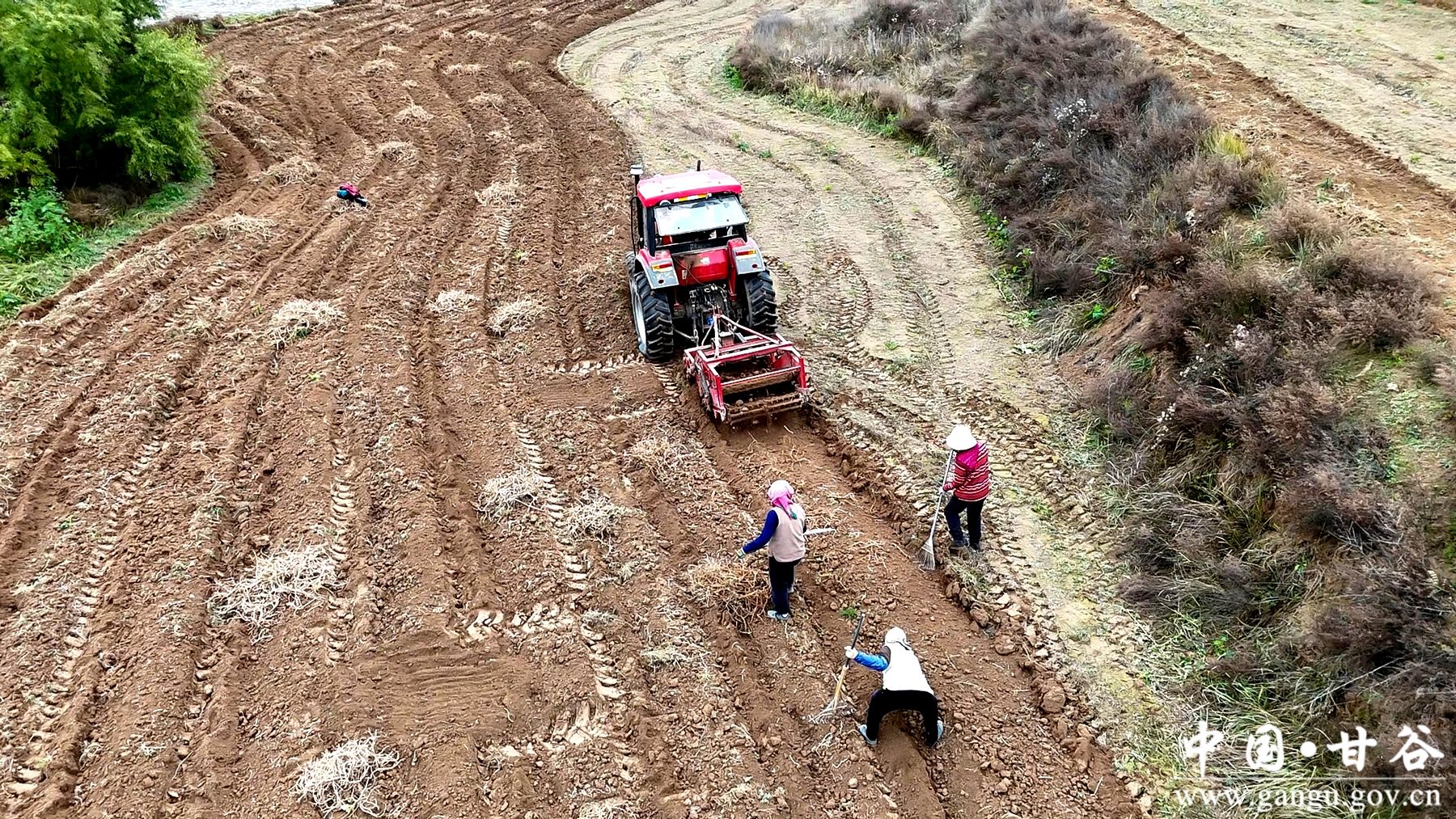 微信图片_20251112174410_26_72 微信图片_20251112174410_26_72