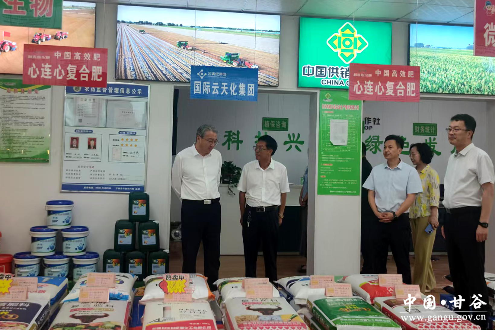 1752804761355027897.jpg 1752804761355027897.jpg