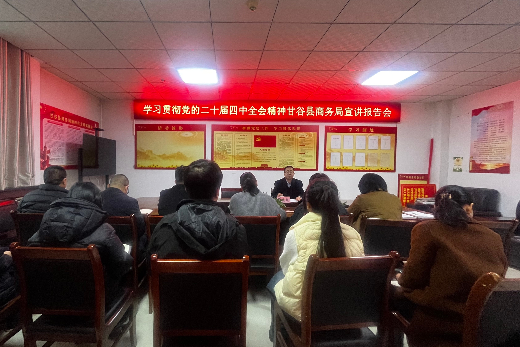 7d8f9062ae9449d49337827bf8a89a07 7d8f9062ae9449d49337827bf8a89a07