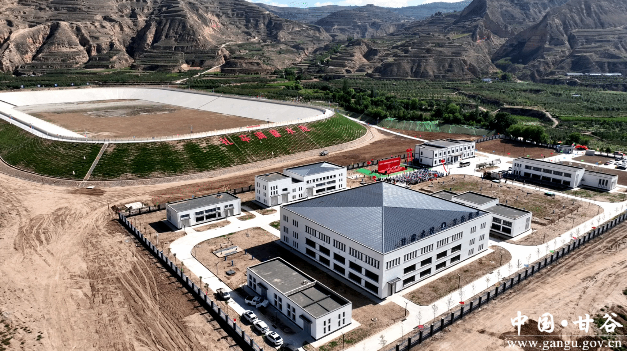 1691113550226013253 1691113550226013253