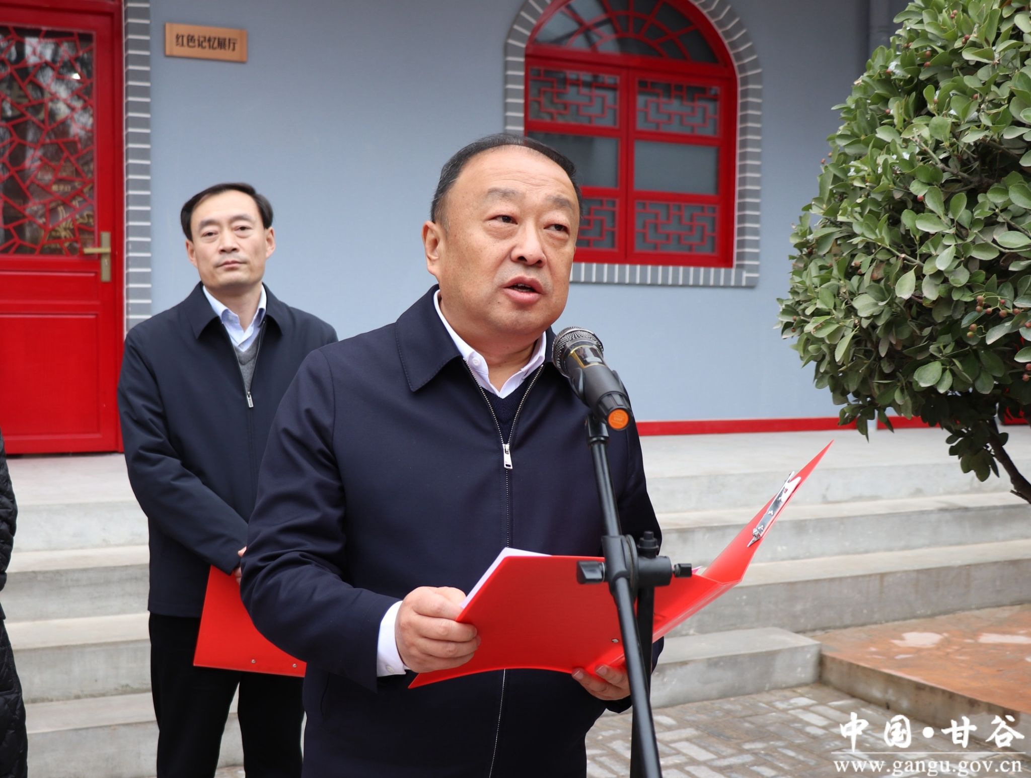 村红色记忆馆揭牌;王永刚,刘彦军共同为天水市中共党史教育基地揭牌