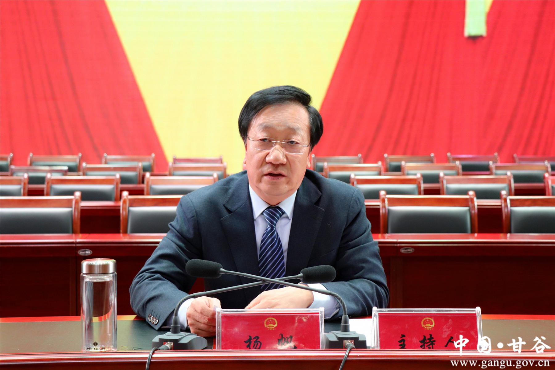 杨帆_副本 杨帆_副本