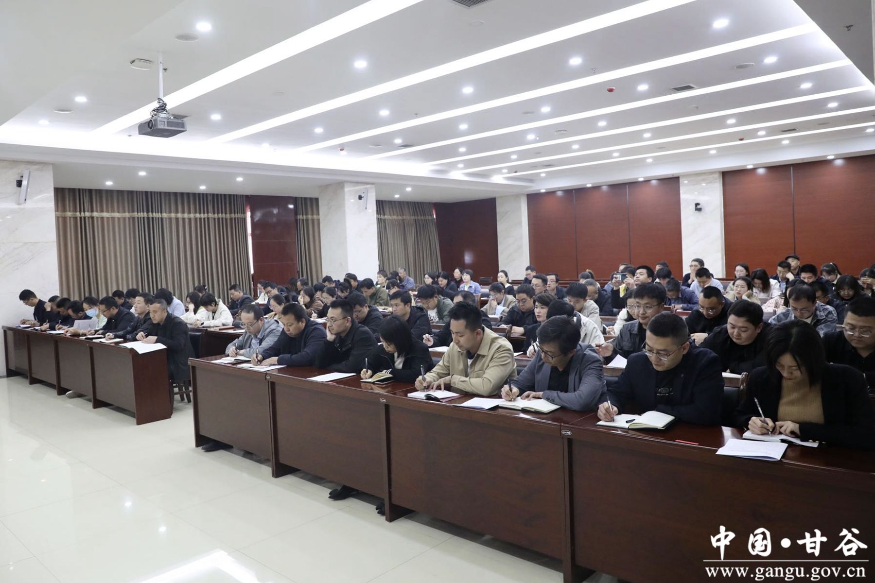 fafae7911d8738a392721a1faadfa14_副本