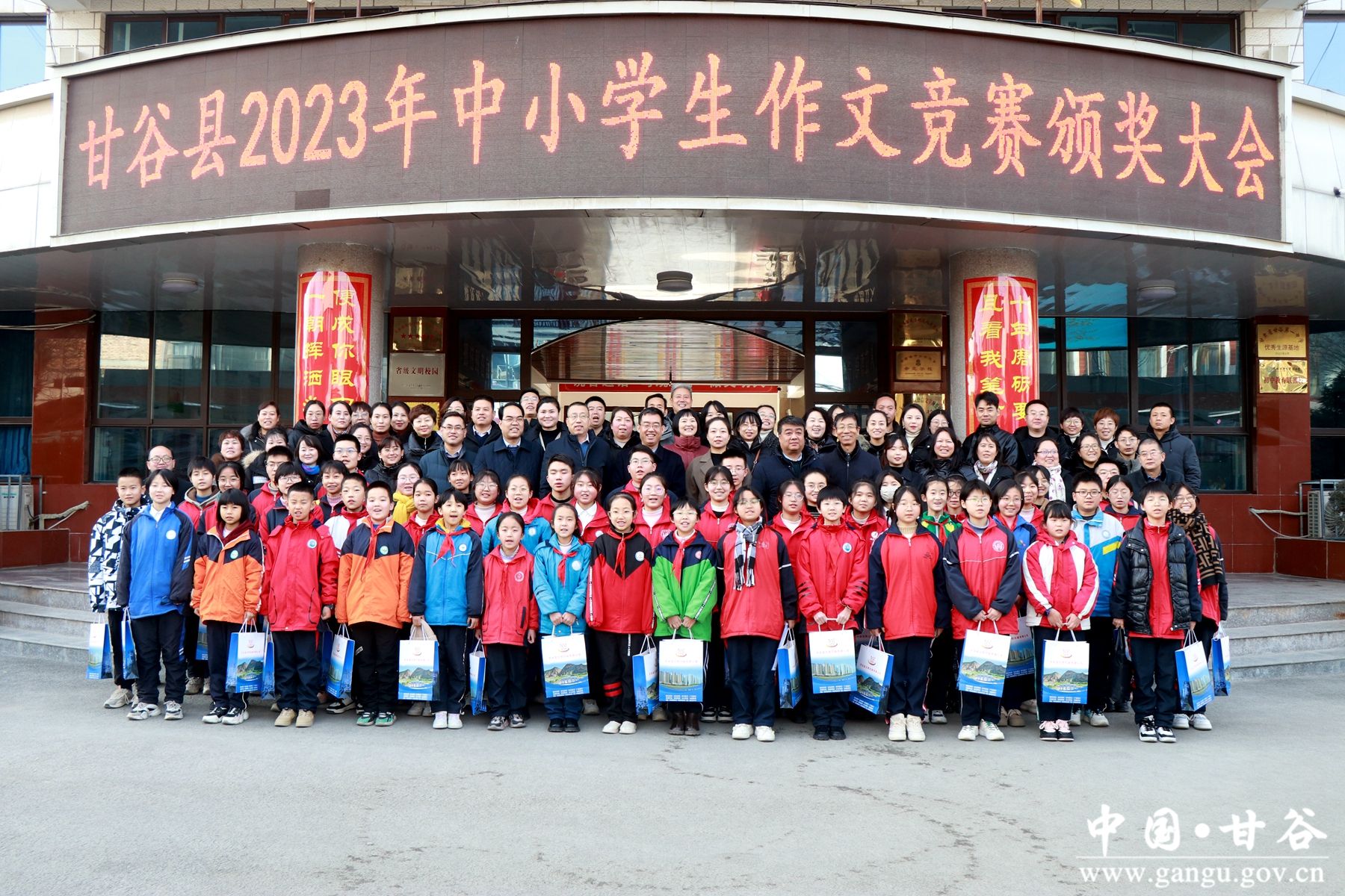 565328e0fbcb6237b685a57ec52f645 565328e0fbcb6237b685a57ec52f645