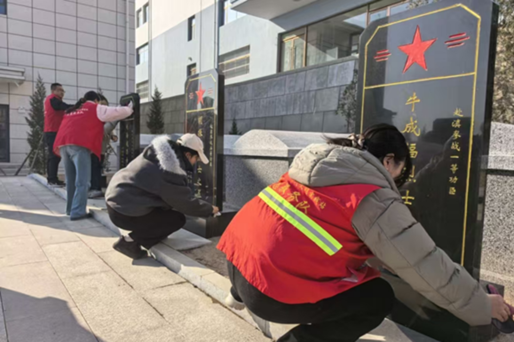 汇聚志愿力量·共建美好社会——甘谷县有序开展“12·5”国际志愿者日系列志愿服务活动1386 汇聚志愿力量·共建美好社会——甘谷县有序开展“12·5”国际志愿者日系列志愿服务活动1386