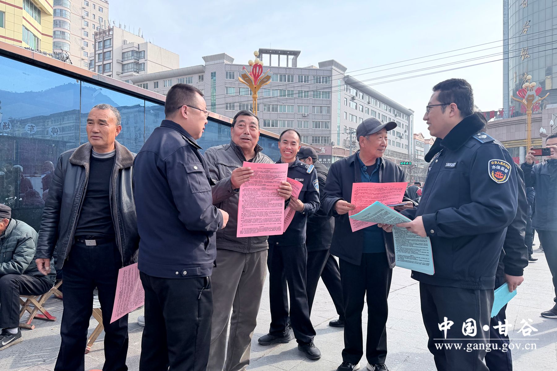 向群众宣发传单等活动资料_副本 向群众宣发传单等活动资料_副本