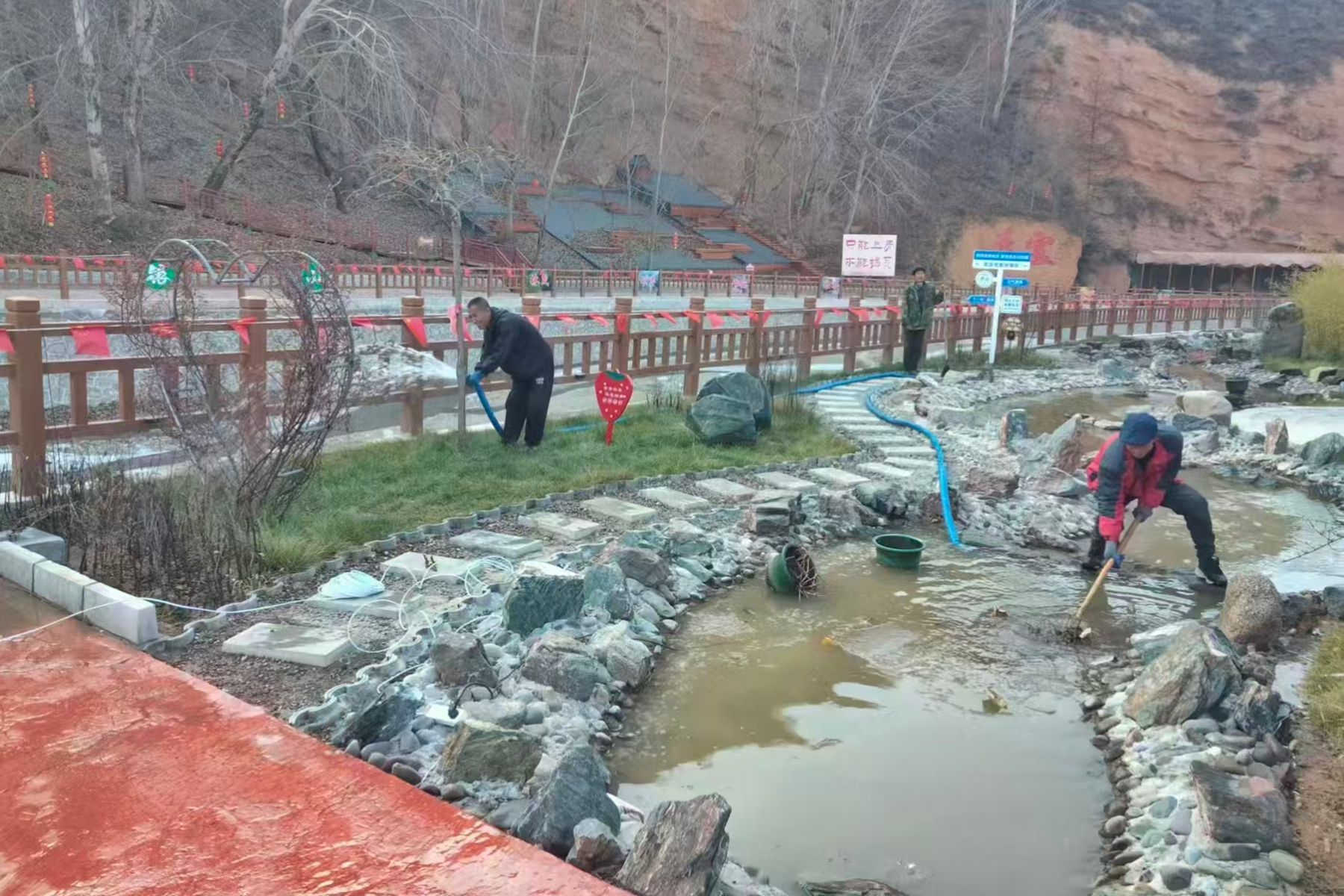 7d8f9062ae9449d49337827bf8a89a07 7d8f9062ae9449d49337827bf8a89a07